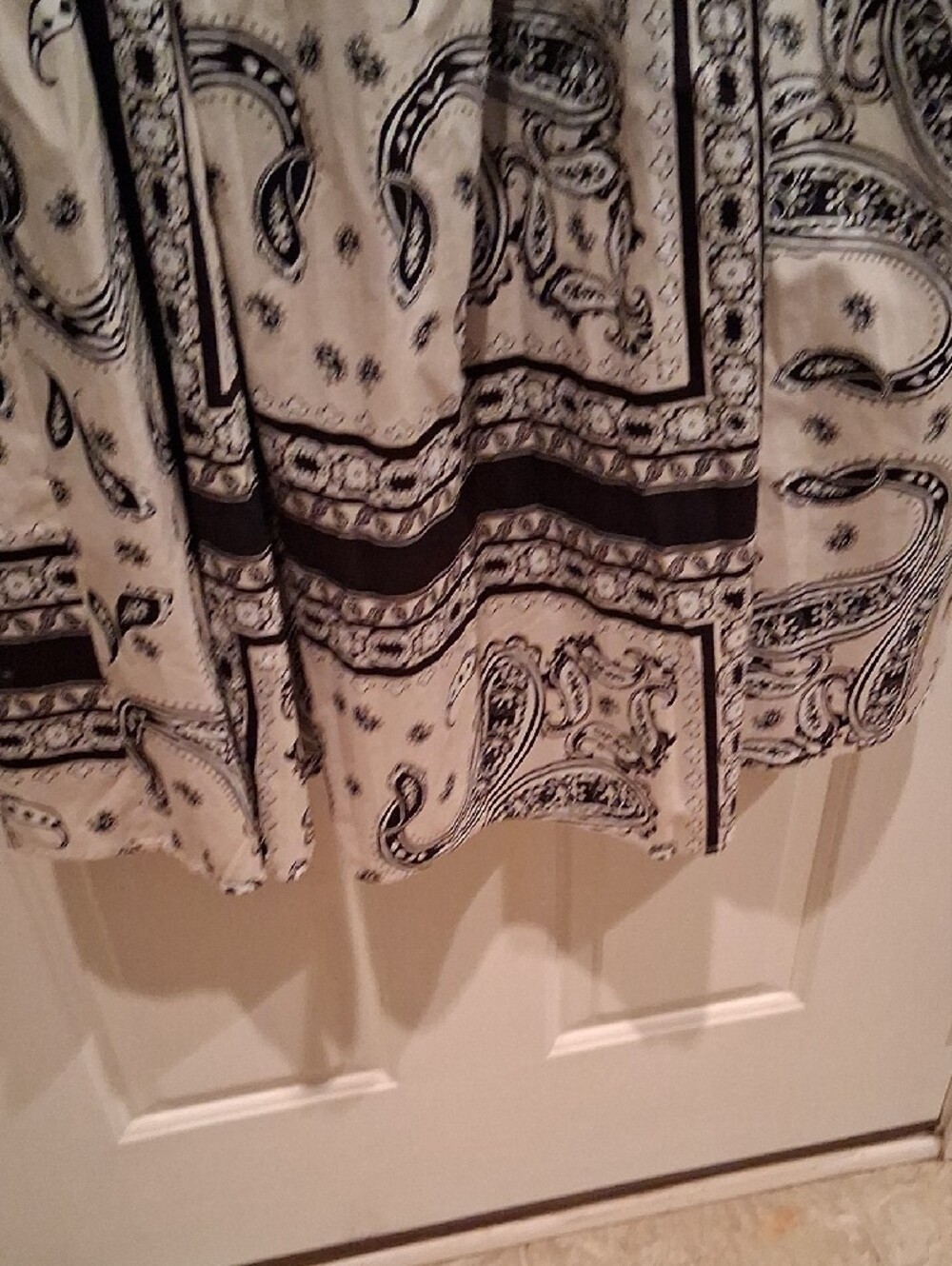 Halogen Black & White Paisley Bandana Midi Skirt - Picture 6 of 10